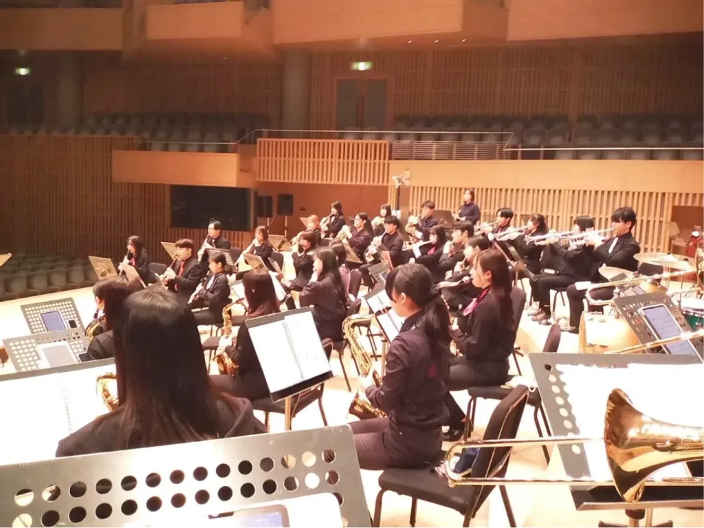 吹奏楽団「音楽のとびら」
